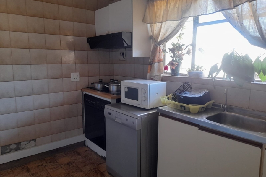 3 Bedroom Property for Sale in Labiance Estate Western Cape